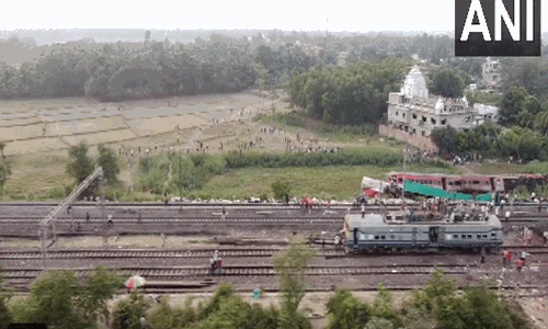 விபத்து நடந்த இடத்தில் உள்ள ரெயில் பாதைகள் சரி செய்யப்பட்டது: ரெயில்வே அமைச்சகம் தகவல்