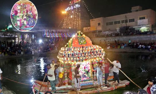 கடலூர் பாடலீஸ்வரர் கோவிலில் தெப்ப உற்சவம் கடலூர் பாடலீஸ்வரர் கோவிலில் தெப்ப உற்சவம்