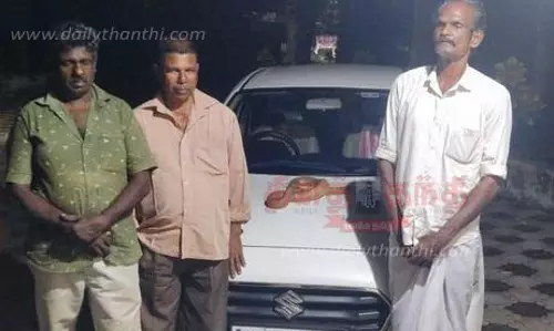 களியக்காவிளை அருகே மண்ணுளி பாம்பை கடத்தி விற்க முயன்ற 3 பேர் கைது