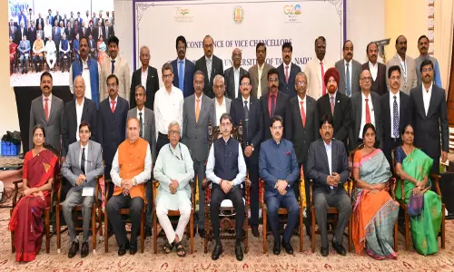 நவீன காலத்திற்கு ஏற்ப கல்வி முறைகளை மாற்ற வேண்டும்-ஊட்டியில் நடந்த துணை வேந்தர்கள் மாநாட்டில் கவர்னர் ஆர்.என்.ரவி பேச்சு