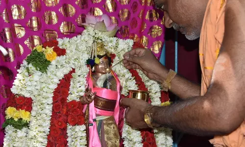 திருஞானசம்பந்தருக்கு ஞானப்பால் ஊட்டும் விழா