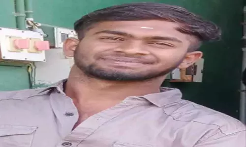 காதலியின் கண்முன்னே வாலிபர் வெட்டி படுகொலை