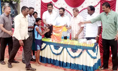 கோடைகால கைப்பந்து பயிற்சி முகாம் நிறைவு:வீரர், வீராங்கனைகளுக்கு சான்றிதழ்