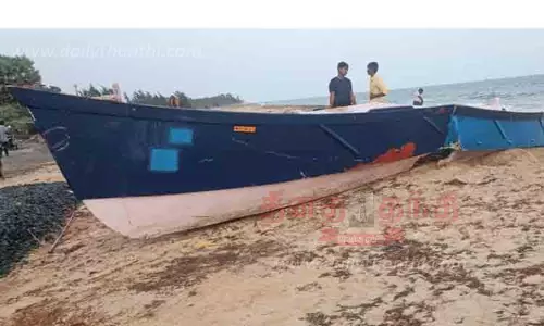 இலங்கையில் இருந்து மண்டபத்திற்கு படகில் கடத்திய 5 கிலோ தங்கக்கட்டிகள் பறிமுதல்