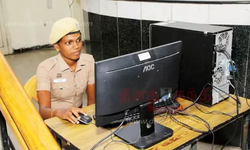 தமிழ்நாடு சீருடை பணியாளர் தேர்வுக்கு விண்ணப்பிக்க சிறப்பு உதவி மையம் தமிழ்நாடு சீருடை பணியாளர் தேர்வுக்கு விண்ணப்பிக்க சிறப்பு உதவி மையம்