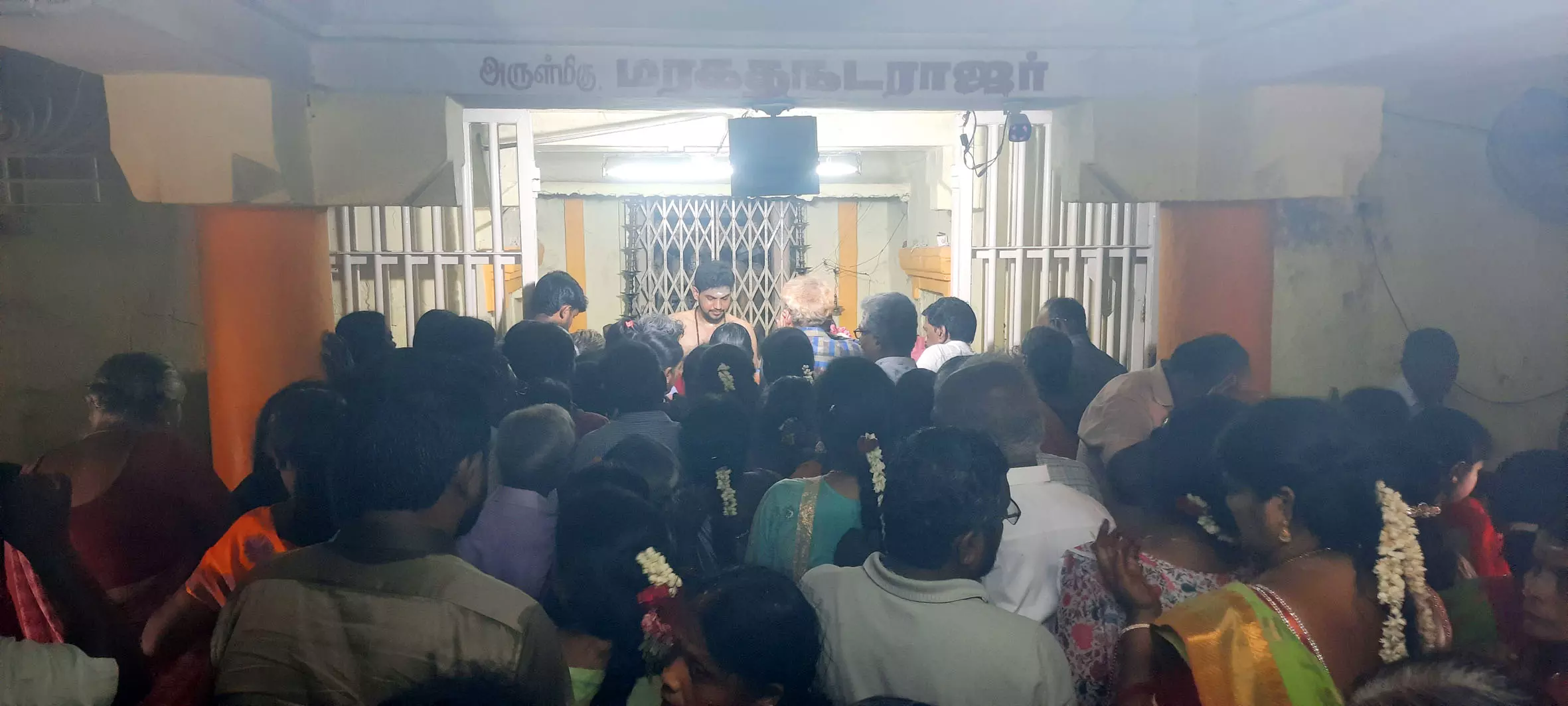 திருஉத்தரகோசமங்கை கோவிலில் மரகத நடராஜரை காண தினமும் குவியும் பக்தர்கள்