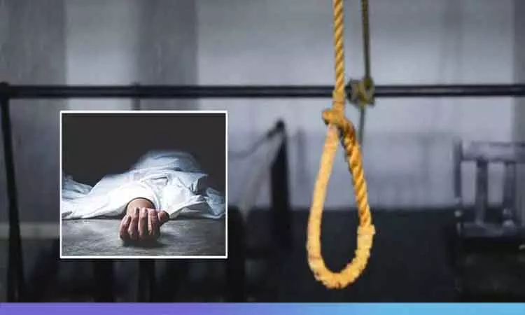 மின்ஊழியர் தூக்குப்போட்டு தற்கொலை மின்ஊழியர் தூக்குப்போட்டு தற்கொலை