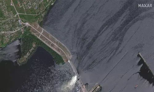 உக்ரைன் அணையின் மீது ரஷியா தாக்குதல் நடத்தியதாக  குற்றச்சாட்டு