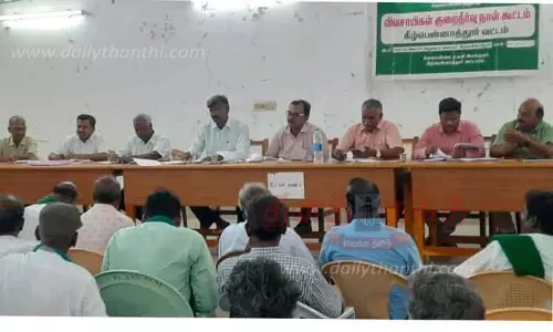 ஏரி, கால்வாய்களில் உள்ள ஆக்கிரமிப்புகளை அகற்ற வேண்டும்