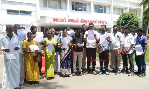 தந்தை சாவில் மர்மம் இருப்பதாக கூறி போலீஸ் சூப்பிரண்டு அலுவலகத்தில் மகன் புகார்