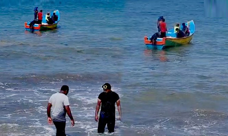 தங்கத்தை கடலில் வீசிய விவகாரம் - 3-வது நாளாக தேடுதல் வேட்டை தீவிரம்