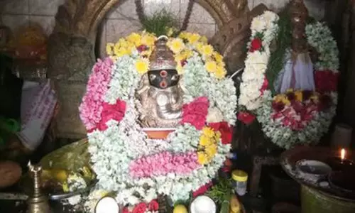 சங்கடஹர சதுர்த்தியையொட்டி விநாயகர் கோவில்களில் சிறப்பு வழிபாடு சங்கடஹர சதுர்த்தியையொட்டி விநாயகர் கோவில்களில் சிறப்பு வழிபாடு