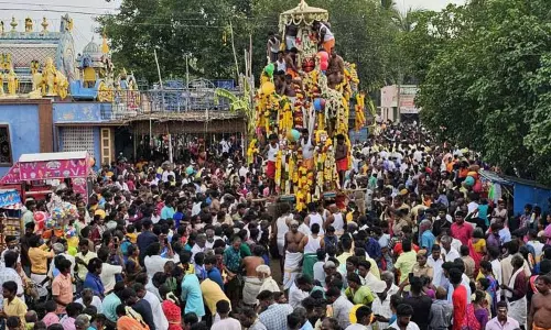 பெண்ணைவலம் கூத்தாண்டவர் கோவில் தேர் திருவிழா திரளான பக்தர்கள் தரிசனம்