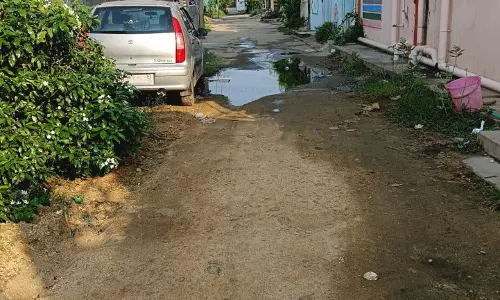 கால்வாய் வசதி செய்ய வேண்டும்