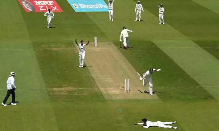 450 ரன்களை கடந்த ஆஸ்திரேலிய அணி 450 ரன்களை கடந்த ஆஸ்திரேலிய அணி