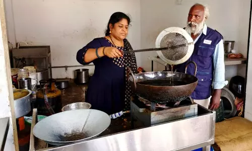 பயன்படுத்தப்பட்ட எண்ணெய் 85 டன் சேகரிக்கப்பட்டு பயோடீசலாக மாற்ற அனுப்பிவைப்பு