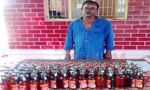 மதுவிற்ற 2 பேர் கைது