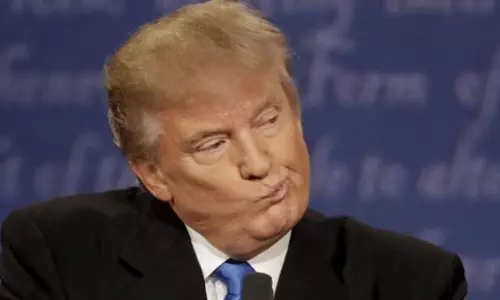 ரகசிய ஆவணங்களை திருடி சென்றதாக  டொனால்டு டிரம்ப் மீது 7 குற்றச்சாட்டுகள் பதிவு...!!!