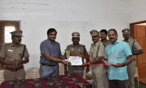 சிறப்பாக பணிபுரிந்த பணியாளர்களுக்கு பாராட்டு