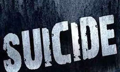இளம்பெண் தற்கொலை