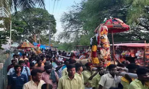 கருக்குமடை அய்யனார் கோவில் புரவி எடுப்பு விழா