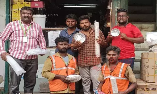 77 கிலோ பிளாஸ்டிக் பைகள் பறிமுதல் 77 கிலோ பிளாஸ்டிக் பைகள் பறிமுதல்