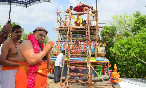 திருவாவடுதுறை ஆதீனம் முன்னிலையில் திரவுபதி அம்மன் கோவில் குடமுழுக்கு திருவாவடுதுறை ஆதீனம் முன்னிலையில் திரவுபதி அம்மன் கோவில் குடமுழுக்கு