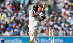 2வது விக்கெட்டை இழந்த இந்தியா