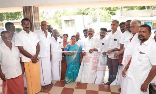 தென்னை நார் தொழில் முடங்கி கிடக்கிறது