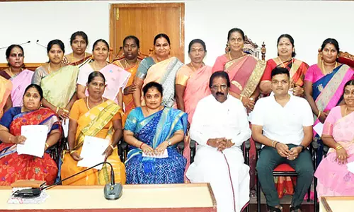 திருச்சி மாநகராட்சி துணை மேயர், கவுன்சிலர்கள் தெலுங்கானா பயணம்