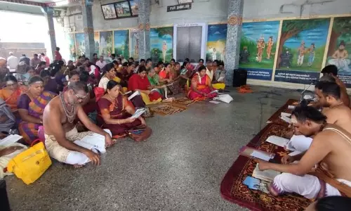 அவினாசிலிங்கேஸ்வரர் கோவிலில் 10 ஆயிரத்து 8 முறை பதிகம் பாராயணம்