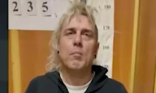 ரஷியாவில் போதைப்பொருள் விற்ற அமெரிக்க பாடகர் கைது