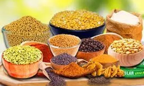 குமரியில் அரிசி, மளிகை பொருட்கள் விலை அதிகரிப்பு குமரியில் அரிசி, மளிகை பொருட்கள் விலை அதிகரிப்பு