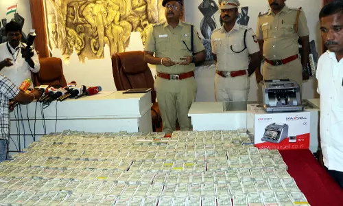 நகை வியாபாரியிடம் ரூ.1¼ கோடியை பறித்த 6 பேர் கைது