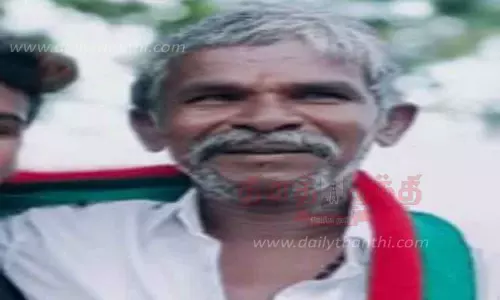 தொழிலாளி சரமாரி வெட்டிக்கொலை; உறவினர்கள் சாலை மறியல்