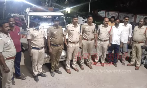 ஆந்திர மாநில போலீஸ் ஜீப்பை  கடத்தி வந்த நெய்வேலி வாலிபர் சிக்கினார்