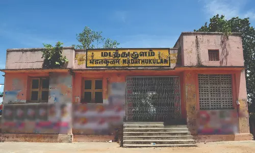 பெயரளவுக்கு செயல்படும் மடத்துக்குளம் ரயில் நிலையம்