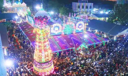 ஏர்வாடி தர்கா சந்தனக்கூடு விழா