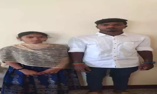 கோபி போலீஸ் நிலையத்தில் பாதுகாப்பு கேட்டு காதல் ஜோடி தஞ்சம்