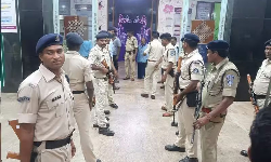 சென்னை ஓமந்தூரார் மருத்துவமனையில் கூடுதல் போலீஸ் பாதுகாப்பு சென்னை ஓமந்தூரார் மருத்துவமனையில் கூடுதல் போலீஸ் பாதுகாப்பு