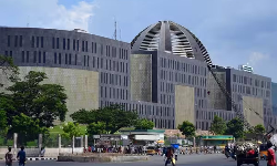 சென்னை ஓமந்தூரார் மருத்துவமனையில் சிகிச்சையில் தாமதம் - நோயாளிகள் புகார் சென்னை ஓமந்தூரார் மருத்துவமனையில் சிகிச்சையில் தாமதம் - நோயாளிகள் புகார்