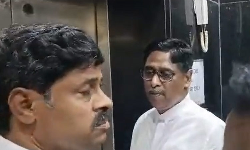 திமுக எம்.பி., என்.ஆர்.இளங்கோவனுடன், 4 வழக்கறிஞர்கள் மருத்துவமனைக்கு வருகை திமுக எம்.பி., என்.ஆர்.இளங்கோவனுடன், 4 வழக்கறிஞர்கள் மருத்துவமனைக்கு வருகை