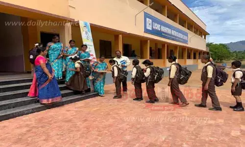 மாணவர்களுக்கு வரவேற்பு