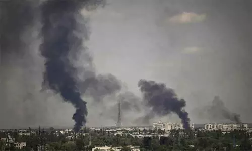 உக்ரைனின் ஒடேசா நகரம் மீது ரஷியா ஏவுகணை தாக்குதல் - 3 பேர் உயிரிழப்பு உக்ரைனின் ஒடேசா நகரம் மீது ரஷியா ஏவுகணை தாக்குதல் - 3 பேர் உயிரிழப்பு