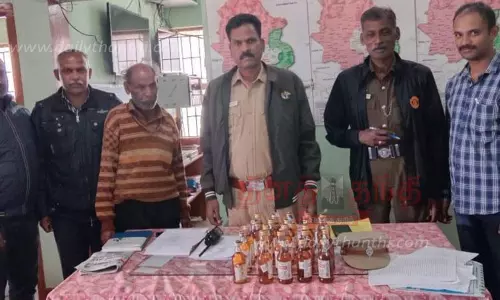 மது விற்ற முதியவர் கைது மது விற்ற முதியவர் கைது