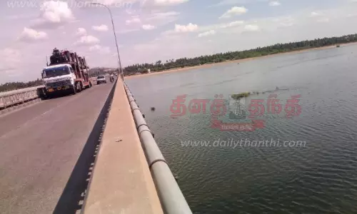 மேட்டூர் தண்ணீர் பரமத்திவேலூர் வந்தடைந்தது மேட்டூர் தண்ணீர் பரமத்திவேலூர் வந்தடைந்தது