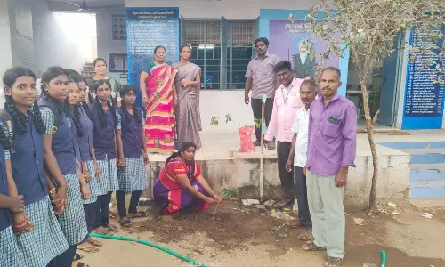 அரசு பள்ளியில் உலக காற்று தினம் அரசு பள்ளியில் உலக காற்று தினம்