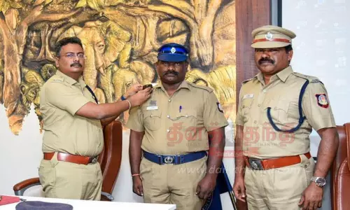 போலீசாருக்கு சீருடையில் அணியும் நவீன கேமராக்கள்