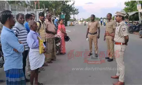 சாலை பாதுகாப்பு குறித்து போலீசார் விழிப்புணர்வு