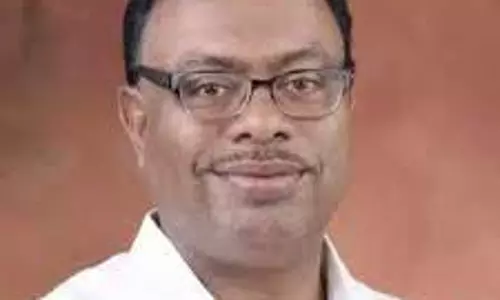 உத்தவ் தாக்கரேவுக்கான பா.ஜனதாவின் அனைத்து கதவுகளும் மூடப்பட்டு விட்டன - சந்திரசேகர் பவன்குலே பேட்டி. உத்தவ் தாக்கரேவுக்கான பா.ஜனதாவின் அனைத்து கதவுகளும் மூடப்பட்டு விட்டன - சந்திரசேகர் பவன்குலே பேட்டி.